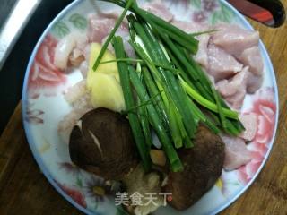 青菜肉圆汤的做法步骤：1