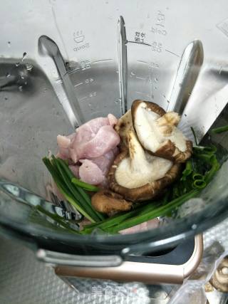青菜肉圆汤的做法步骤：2