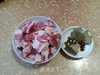 香菇红烧肉的做法步骤：1