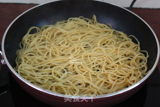 意面汉堡的做法步骤：6