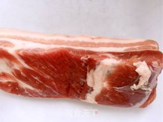 猪肉炖白菜粉条的做法步骤：1