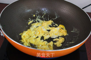 彩椒炒蛋的做法步骤：4