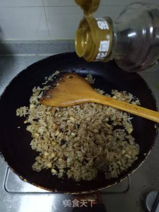 豉香豆干酱油饭的做法步骤：9