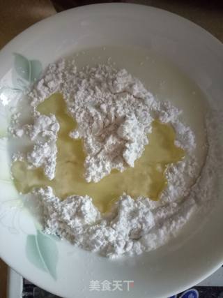香蕉馅冰皮月饼的做法步骤：2