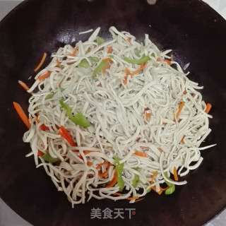 素炒干豆腐丝的做法步骤：4