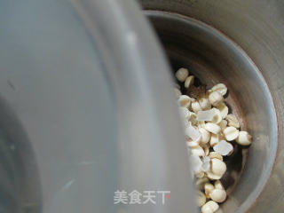 黑木耳莲子汤的做法步骤：6