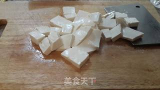 铁锅炖鱼头豆腐的做法步骤：1
