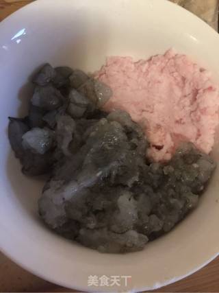 虾饺的做法步骤：1