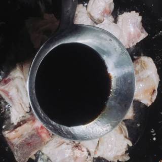 糖醋排骨的做法步骤：4
