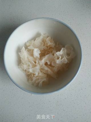 蛋炒秋葵银耳的做法步骤：3