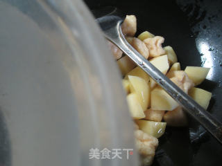 小油豆腐烧土豆的做法步骤：4
