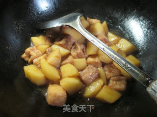 小油豆腐烧土豆的做法步骤：9