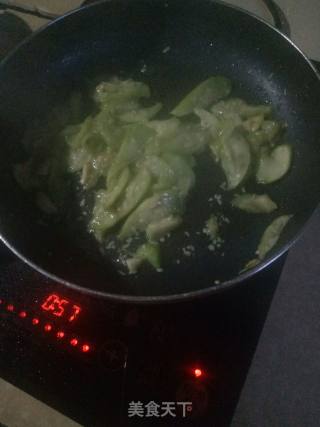 丝瓜汤的做法步骤：4