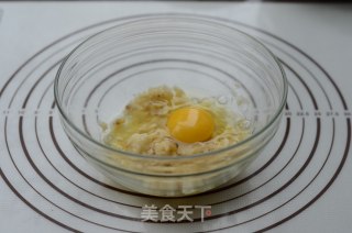 迷你香蕉黑巧马芬的做法步骤：2