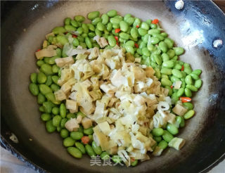 扁尖烧毛豆的做法步骤：7