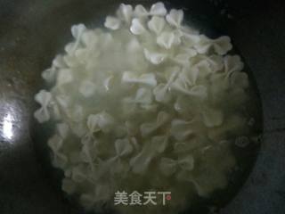 酥肉蝴蝶面的做法步骤：5