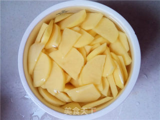青椒土豆片的做法步骤：2