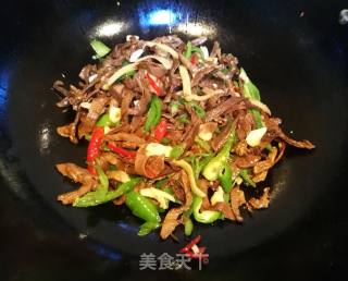 麻青菇炒辣椒的做法步骤：5