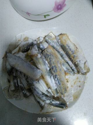 煎炸青条鱼的做法步骤：3