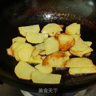 五花肉烧海带土豆片的做法步骤：4