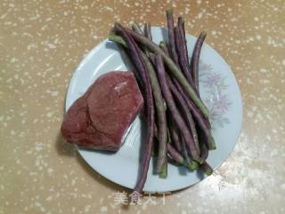肉末豇豆的做法步骤：1