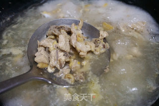 板栗烧鸡的做法步骤：2