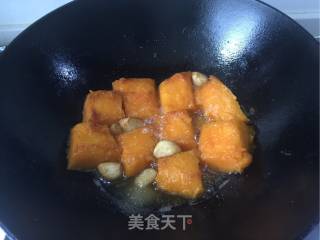 焖烧南瓜的做法步骤：8