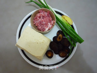 酱焖豆腐煲的做法步骤：1