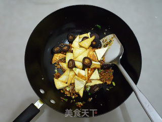 酱焖豆腐煲的做法步骤：10
