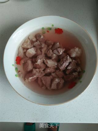 牛腩炖土豆西红柿的做法步骤：6