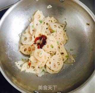 清炒藕片的做法步骤：7
