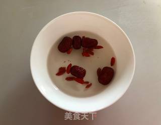 新版一锅出——西洋参虫草乌鸡汤+紫薯桃花馒头的做法步骤：6