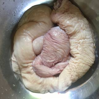 红烧猪肠头的做法步骤：1