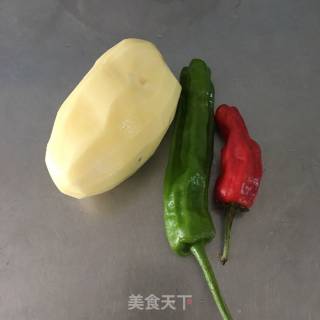 清炒土豆丝的做法步骤：2