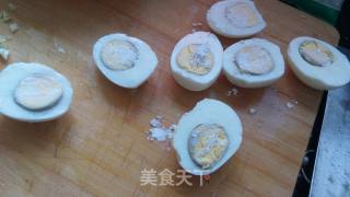 海鲜菇炒蛋的做法步骤：2
