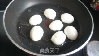 海鲜菇炒蛋的做法步骤：4