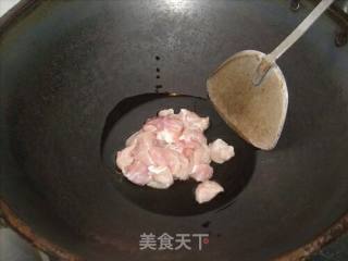 青椒炒毛豆的做法步骤：3