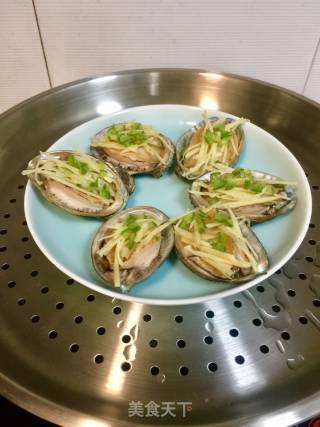豉油王蒸鲍鱼的做法步骤：4