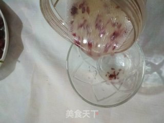 鲜榨提子汁的做法步骤：6