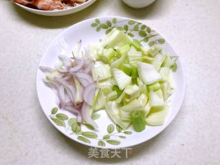 赛jiye 家肥牛饭的做法步骤：2