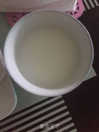 白凉粉的做法步骤：2