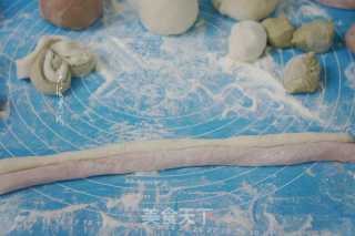 老肥发面的彩色花卷的做法步骤：6