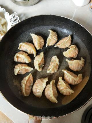 冰花煎饺的做法步骤：9