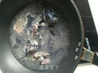 乌鸡大补汤的做法步骤：3
