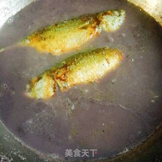 黑豆浆黄尾鱼汤的做法步骤：7