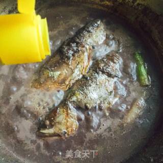 黑豆浆黄尾鱼汤的做法步骤：9