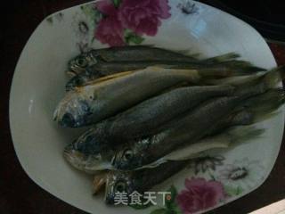 酱香小黄鱼的做法步骤：1