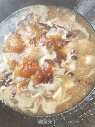 酸菜五花肉炖粉条的做法步骤：9