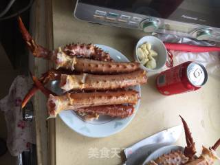 活帝王蟹两吃的做法步骤：2