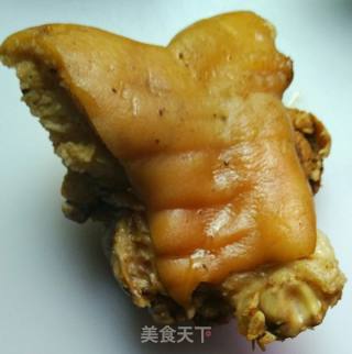 拌卤蹄片的做法步骤：1